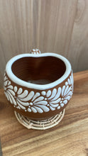 Load image into Gallery viewer, Corazón chocolatera mug
