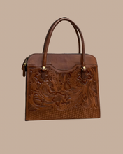 Load image into Gallery viewer, Amparo