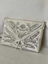 Load image into Gallery viewer, Diana