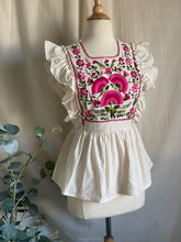 Load image into Gallery viewer, Blusita Yuyu