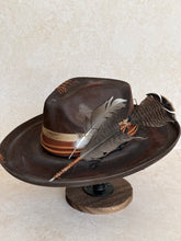 Load image into Gallery viewer, Faux suede
