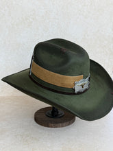 Load image into Gallery viewer, Faux suede
