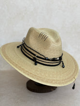Load image into Gallery viewer, Palm hat
