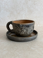 Load image into Gallery viewer, Barro mug and plate set

