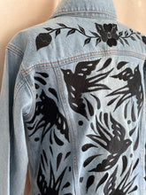 Load image into Gallery viewer, Golondrinas Denim Jacket
