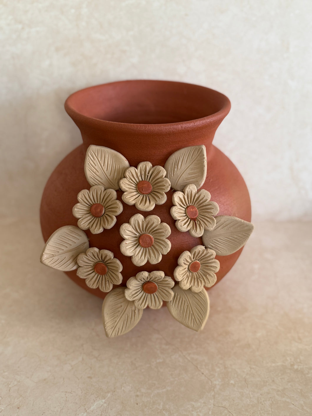 Barro vase 05