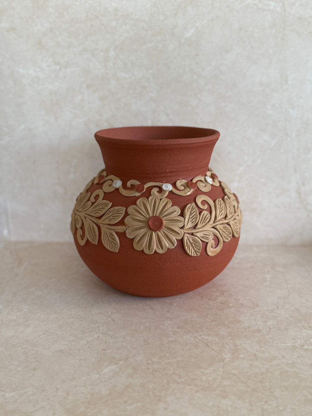 Barro vase 06