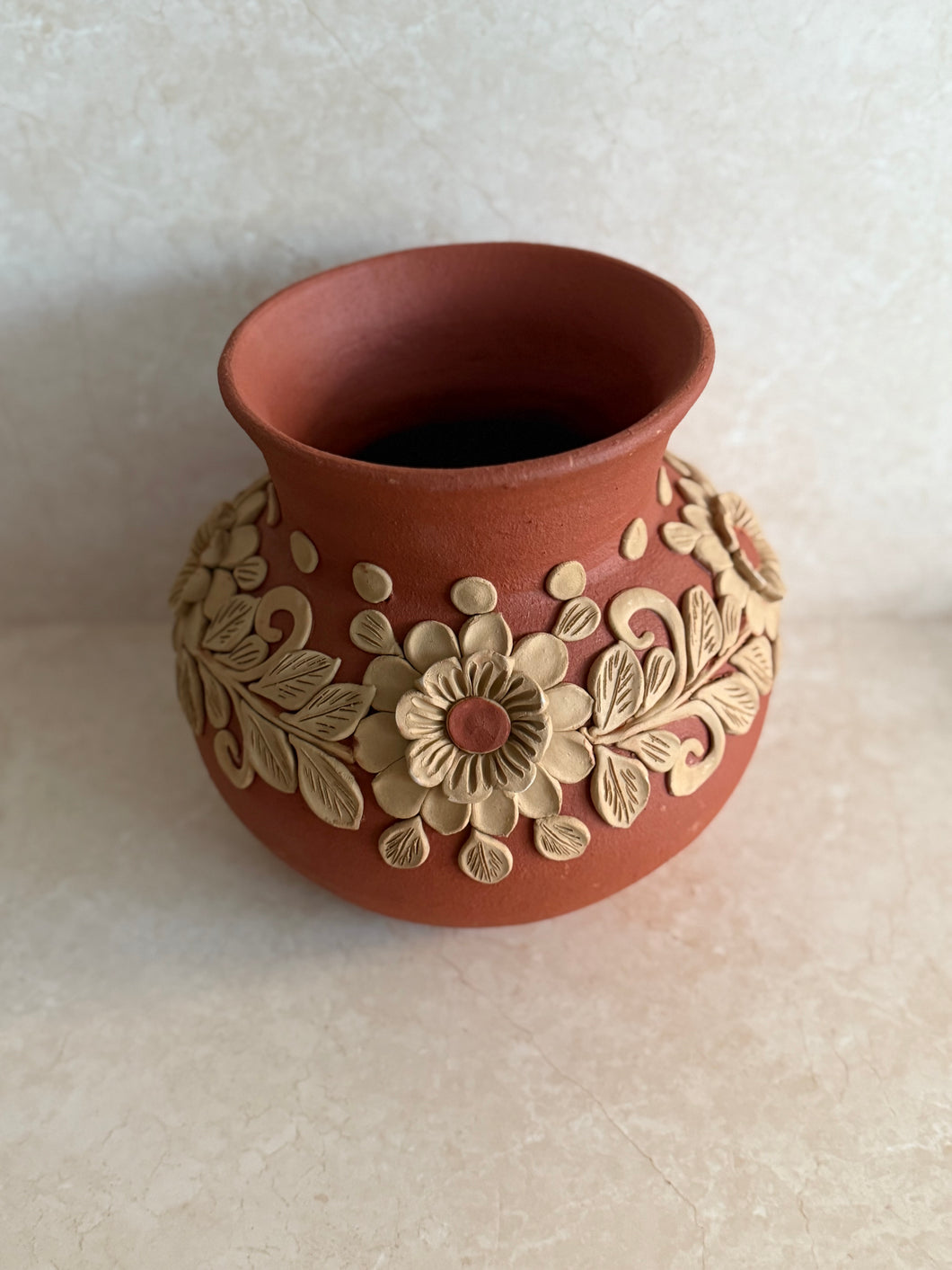 Barro vase 010