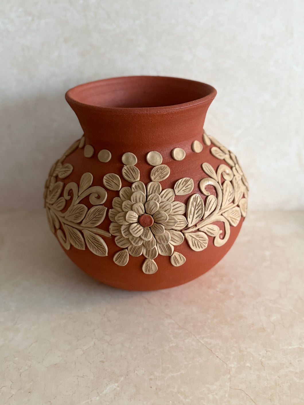 Barro vase 011